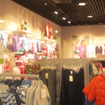 Магазин одежды O`stin в Индустриальном районе фото 2