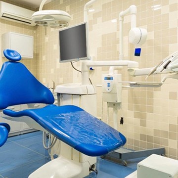 Клиника стоматологии МЕДИ на Чкаловском проспекте фото 1