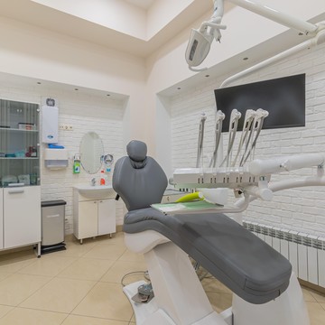 Центр доступной стоматологии и имплантации Дент Сити фото 1