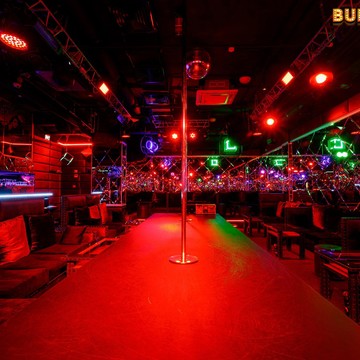Стриптиз-клуб Burlesque на улице Баумана фото 3