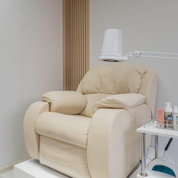 Ногтевая студия Kadikova nails фото 3