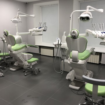 Центр имплантации и стоматологии ИНТАН на улице Савушкина фото 1
