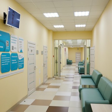 Медицинский центр СМ-Клиника на станции метро Улица Дыбенко фото 2