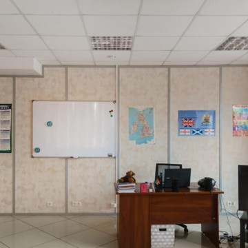 Образовательный лингвистический центр ОКСФОРД на Красном проспекте фото 1