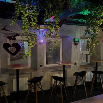 Караоке-клуб FRIENDS HALL &quot;ХАРИЗМА&quot; на Менделеевской фото 2