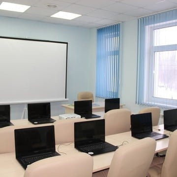Учебный центр Интекспро на проспекте Комарова фото 3