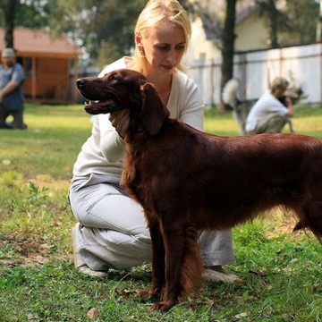 Его сестра Потапкина Юлия Юрьевна, главбух 