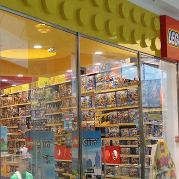 Магазин игрушек Lego в ТЦ Метрополис фото 1