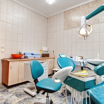 Стоматологическая клиника Вениана на улице Героев Панфиловцев фото 2