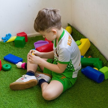 Детская футбольная школа Kinderbase на Ангарской улице фото 1