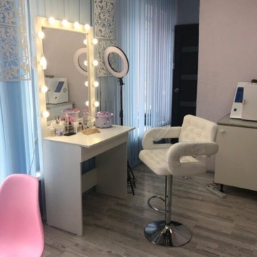 Ногтевая студия Dreams and Nails фото 1
