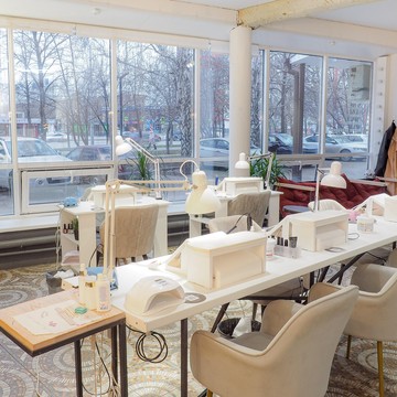Нейл-бар Nail &amp; brow bar на Комсомольском проспекте фото 2