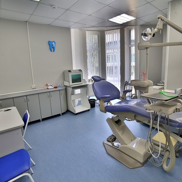 Стоматологический центр Стомакс на Московской фото 1