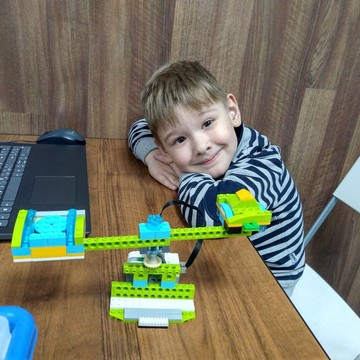 Школа программирования и робототехники для детей Пиксель на Кировоградской улице фото 1