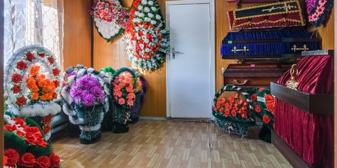 Доставка цветов в омске адреса доставка цветы салехард
