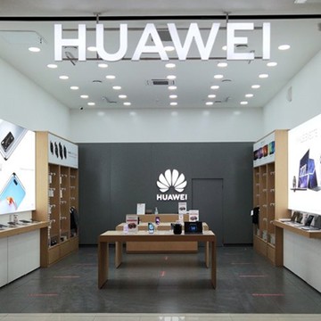 Фирменный магазин Huawei в Москве фото 2