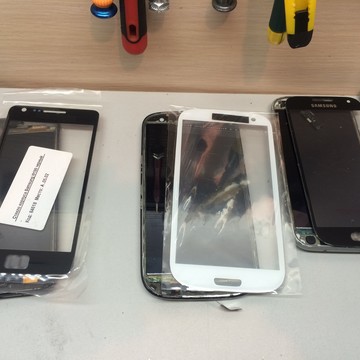 Замена стёкол на телефоны Samsung S2, S3, S4