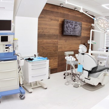Центр стоматологии и имплантологии West Dental Clinic фото 3