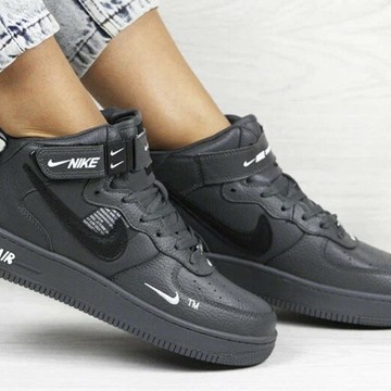 Nike sneakers фото 1
