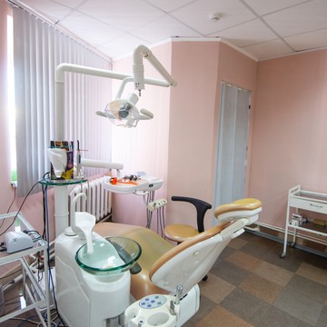 Стоматологический центр АйдентАс фото 1