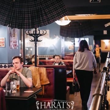 Ирландский паб Harat`s Pub на Ярцевской улице фото 2