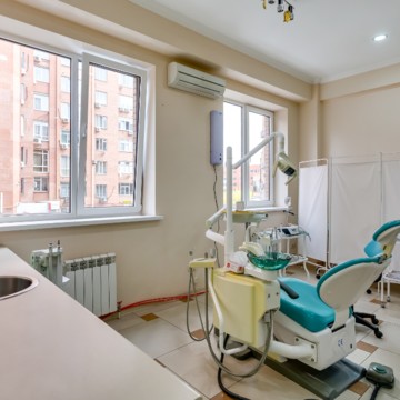 Стоматологический центр С-Клиник на проспекте Космонавтов фото 2
