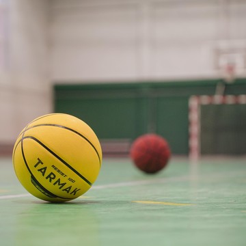 Баскетбольная школа ЮникаБаскет на Революционной улице фото 2