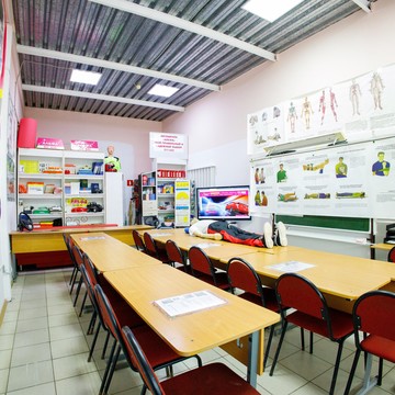 Автошкола Альфа на Автозаводской улице фото 1