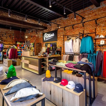 Магазин одежды отечественных марок Родина фото 1