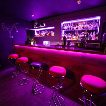 Стриптиз клуб Zависть GENTLEMAN BAR в Центральном районе фото 3