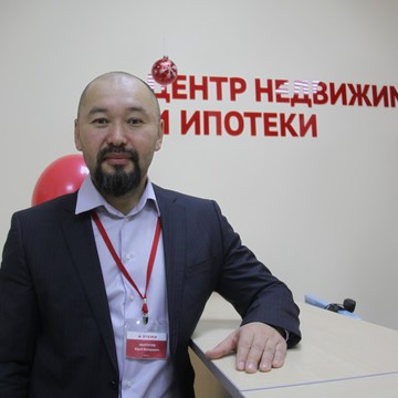 Директор Малтугуев Юрий Валерьевич.