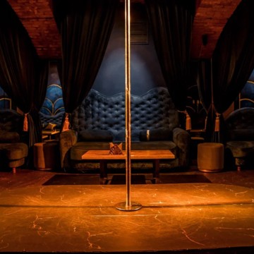 Стриптиз клуб Зависть STRIP BAR в Центральном районе фото 3
