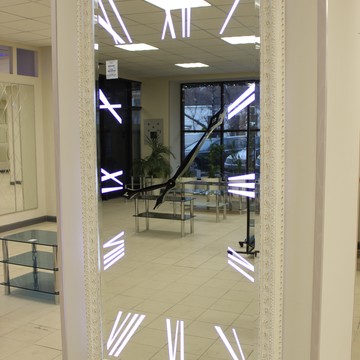 Магазин Московской зеркальной фабрики работает с 9:00 до 23:00, без перерыва на обед
