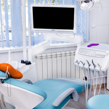 Стоматологический центр HomeDent на улице Водопьянова фото 2
