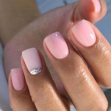 Экспресс-студия маникюра и педикюра 4hands на проспекте Строителей, 4 в Кудрово фото 2