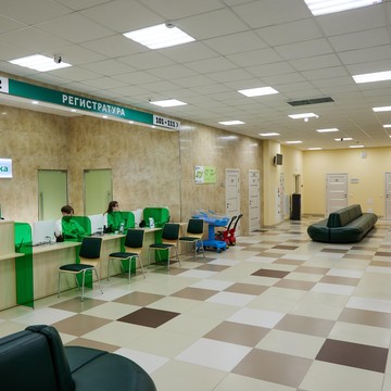 Медицинский центр СМ-Клиника на станции метро Улица Дыбенко фото 1