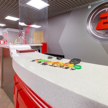 Фитнес-клуб FITNESS 24 на Проспекте Ветеранов фото 1