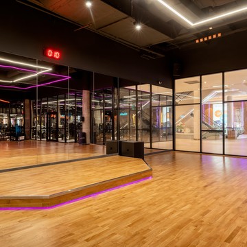 Фитнес-клуб DDX Fitness на Первомайской улице фото 3