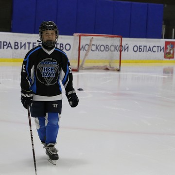 Школа хоккея и фигурного катания iceDay на улице Кржижановского фото 2