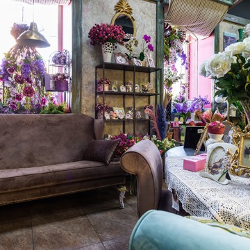 Салон цветов, подарков и декора Формула Букета на Литейном проспекте фото 1