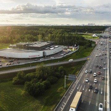 Автосалон Порше Центр Рублевский фото 3