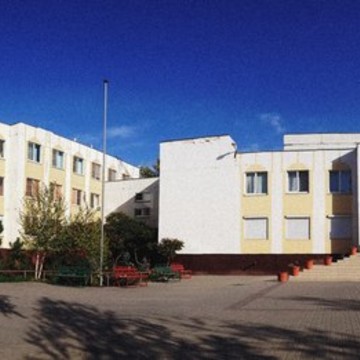 Средняя общеобразовательная школа №28 на Жилой улице фото 1