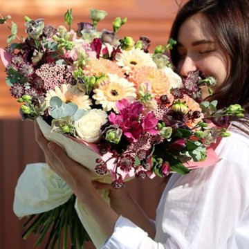 Магазин цветов Цветовик на Комендантском проспекте, 33 к 1 фото 2