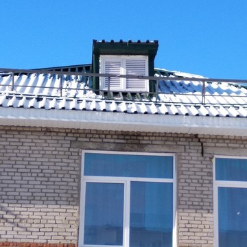Установка слуховых окон на крыше.с.Калманка,детский садик. Сайт: https://ellips22.ru