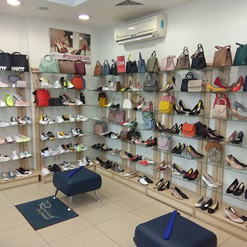 Магазин обуви Respect в ТЦ Коломенский фото 3