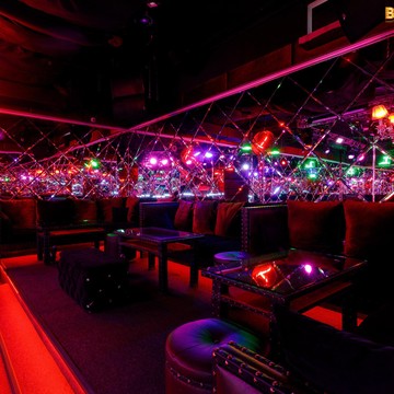 Стриптиз-клуб Burlesque на улице Баумана фото 1