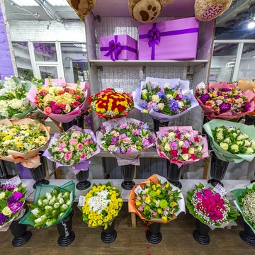 Цветочный магазин Flower place на Арбатской (Филевская линия) фото 2