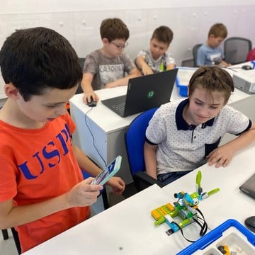 Школа программирования и робототехники для детей Пиксель фото 3