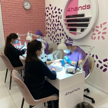Студия маникюра и педикюра 4hands на Кировоградской улице фото 2