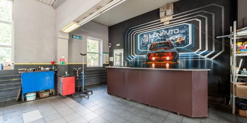 HYUNDAI   22  